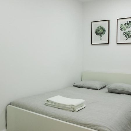 Principe Real - Nice And Cozy Private Apartment Lisboa Exteriör bild